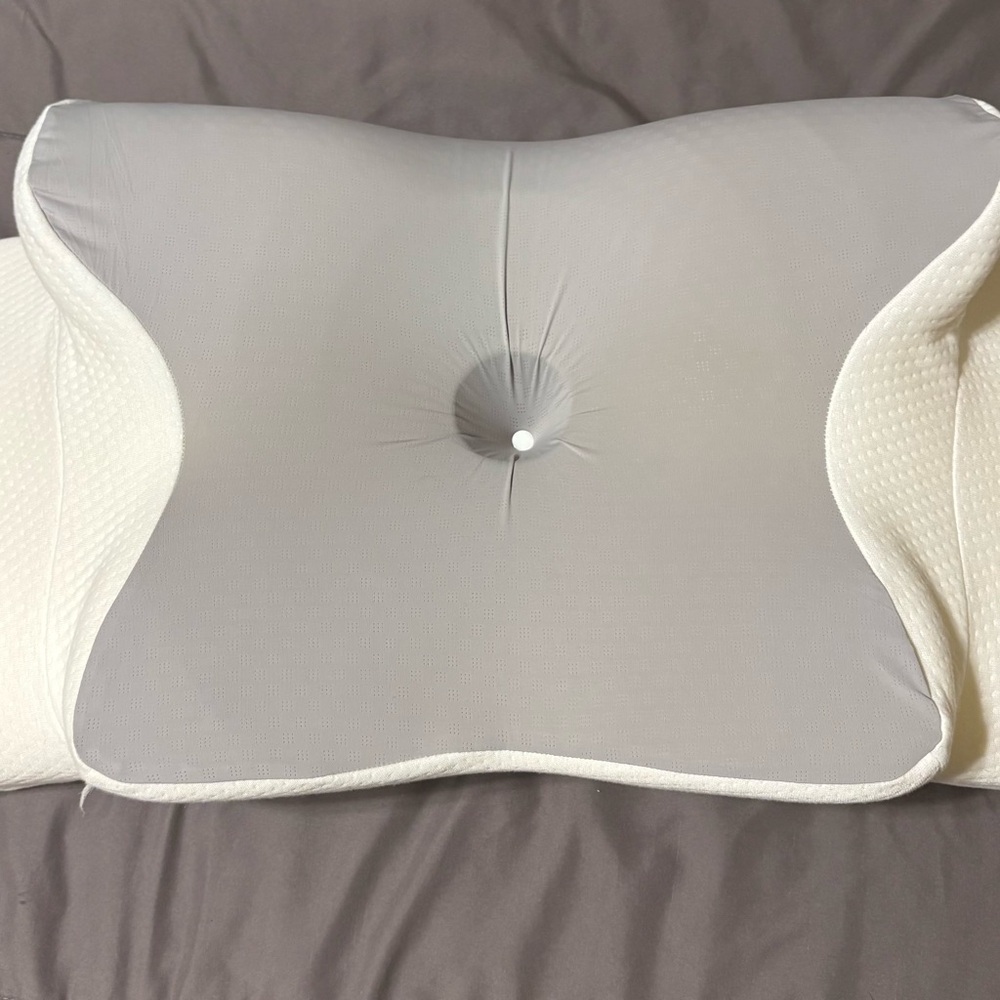 Cozyplayer Memory Foam Neck Pillow – Ergonomic Support